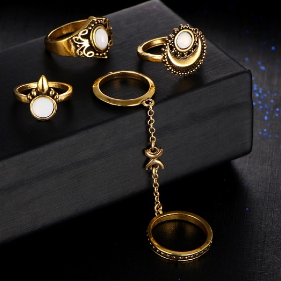 Dainty Gold Midi and Knuckle Rings - Picture 4 of 4